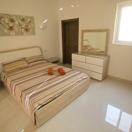Dolphin Court Διαμέρισμα Marsalforn Δωμάτιο φωτογραφία