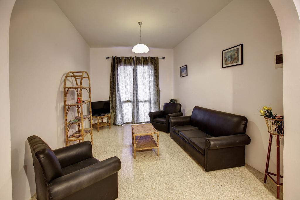 Dolphin Court Διαμέρισμα Marsalforn Εξωτερικό φωτογραφία