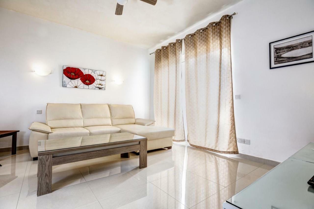 Dolphin Court Διαμέρισμα Marsalforn Εξωτερικό φωτογραφία